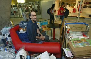 Le Terminal : le réfugié qui a inspiré le film de Spielberg est décédé à l’aéroport de Roissy