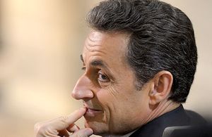 Woody Allen voit bien Nicolas Sarkozy jouer « les durs »