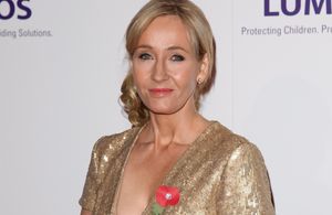 J.K. Rowling, la meilleure avocate de Dumbledore, attaqué pour son homosexualité