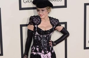 Grammy Awards : Madonna, fesses à l'air sur tapis rouge !