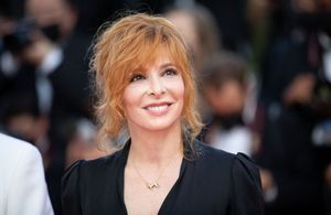 Mylène Farmer : sa carrière en 9 chiffres vertigineux
