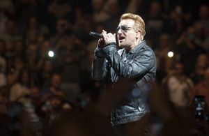 Bono de U2 : « Paris restera forte »