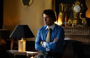 Bernard Tapie : ce que l’on sait sur la série Netflix qui ne plaît pas à sa famille