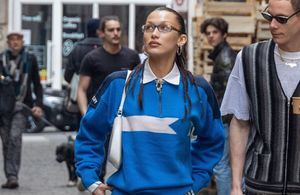 Qu’est-ce que le « Librarian core », l’esthétique rétro et studieuse qui séduit les célébrités ?