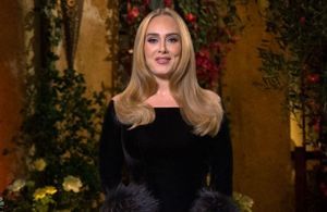 Adele : sa robe d’anniversaire nous inspire pour le printemps