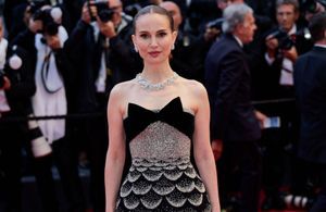 Cannes 2025 : l’éblouissante apparition de Natalie Portman dans une robe inspirée des archives Dior