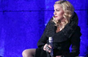 En Italie, Madonna défend encore la mode française !