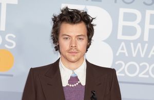 Harry Styles en bas résille : héros de la mode unisexe pour un shooting