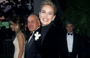 Histoire d’une tenue : le t-shirt Gap de Sharon Stone aux Oscars 1996 
