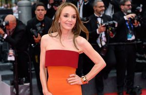 La tendance color-block fait un retour remarqué sur le tapis rouge cannois 