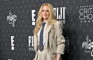 Nicole Kidman, Demi Moore, Angelina Jolie... les plus beaux looks sur le tapis rouge des Critics Choice Awards 