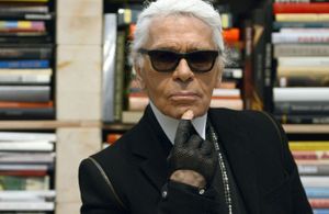 Pourquoi Karl Lagerfeld portait-il toujours ses lunettes noires ? 