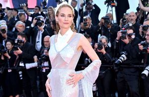 Robe sequins et boa de plumes : Diane Kruger réveille le « Old Hollywood » au Festival de Cannes