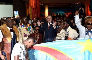 L'instant mode : les sapeurs de Kinshasa au Palais de Tokyo 