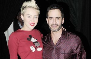 Marc Jacobs derrière le changement de look de Miley Cyrus ?