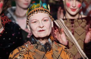 Vivienne Westwood se rase les cheveux pour la cause écolo