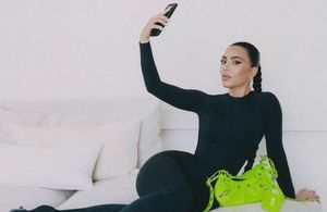 En devenant égérie Balenciaga, Kim Kardashian fait exploser les recherches pour ces pièces mode