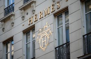 Hermès révèle ses secrets de fabrication à travers sa nouvelle exposition : « Hermès In The Making »