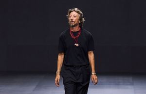 Stupeur dans la mode : Pierpaolo Piccioli quitte la direction artistique de Valentino