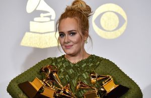 Adele : elle apparaît métamorphosée à l’anniversaire de Drake