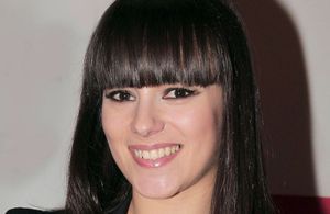Alizée : la chanteuse se confie sur son amitié avec Mylène Farmer 