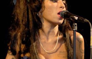 Amy Winehouse enterrée aujourd’hui dans l’intimité