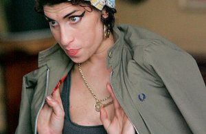Amy Winehouse, folle de rage contre la mère de son ex-mari !