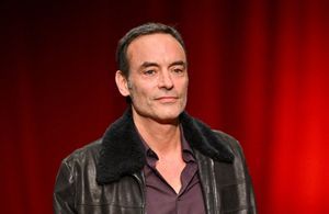 Anthony Delon répond aux rumeurs de bisexualité sur son père Alain Delon