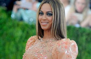 Beyoncé : sa statue de cire à la peau claire fait polémique