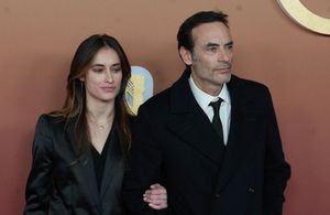 César 2025 : Anthony Delon complice avec sa fille Liv, le duo assiste à l’hommage rendu à Alain Delon