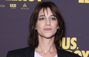 « Ma mère ne nous voyait plus » : Charlotte Gainsbourg désemparée après la mort de sa sœur Kate Berry 