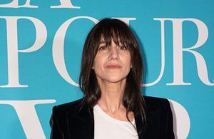 Charlotte Gainsbourg « pas très à l’aise » : elle refuse d’exposer sa famille pour une raison précise
