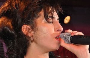 Come-back loupé pour Amy Winehouse ?