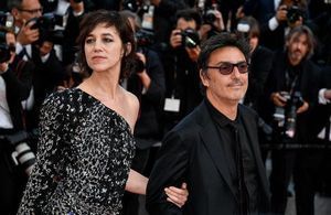 Couple de légende : Charlotte Gainsbourg et Yvan Attal, à contre-courant