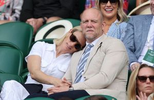 Elisabeth II : sa petite-fille Zara Tindall amoureuse dans les tribunes de Wimbledon