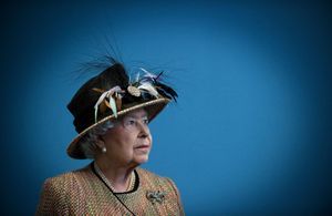 En direct. Mort d'Elisabeth II : le cercueil de la reine à Buckingham, nouvelle sortie pour Meghan et Harry
