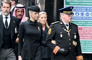 Funérailles d’Elisabeth II : l'apparition discrète d’Albert et Charlène de Monaco