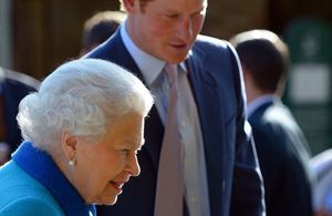 Funérailles du prince Philip : la reine prend une grande décision pour éviter d’embarrasser le prince Harry