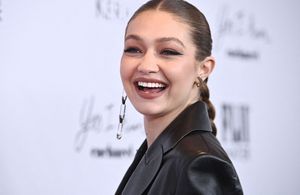 Gigi Hadid : ce tendre cliché de sa fille Khai pour l’anniversaire de Bella Hadid