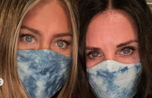 Jennifer Aniston et Courteney Cox : la photo choc pour le port du masque