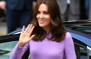 Kate Middleton : vous ne la verrez jamais signer des autographes et on sait pourquoi