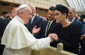 Katy Perry et Orlando Bloom : rencontre avec le pape François