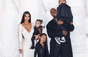 Kim Kardashian : leur mère porteuse enceinte de leur quatrième enfant