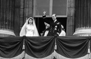 La reine d’Angleterre et le prince Philip : les images d’un mariage royal