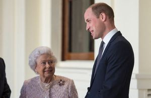 Le prince William rend hommage à la reine : son clin d’œil Lady Di
