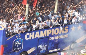 Les Bleus aussi ont été déçus et « dégoûtés » de leur descente en bus sur les Champs-Élysées