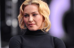 Madonna révoltée par les violences en Ukraine incite ses fans à se mobiliser