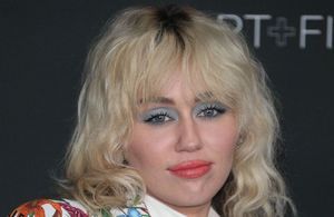 Miley Cyrus rend hommage à son personnage d’Hannah Montana