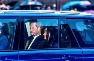 Mort d’Elisabeth II : Meghan et Harry présents à Buckingham pour l’arrivée du cercueil de la reine