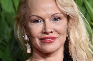Pamela Anderson vient s’installer en France